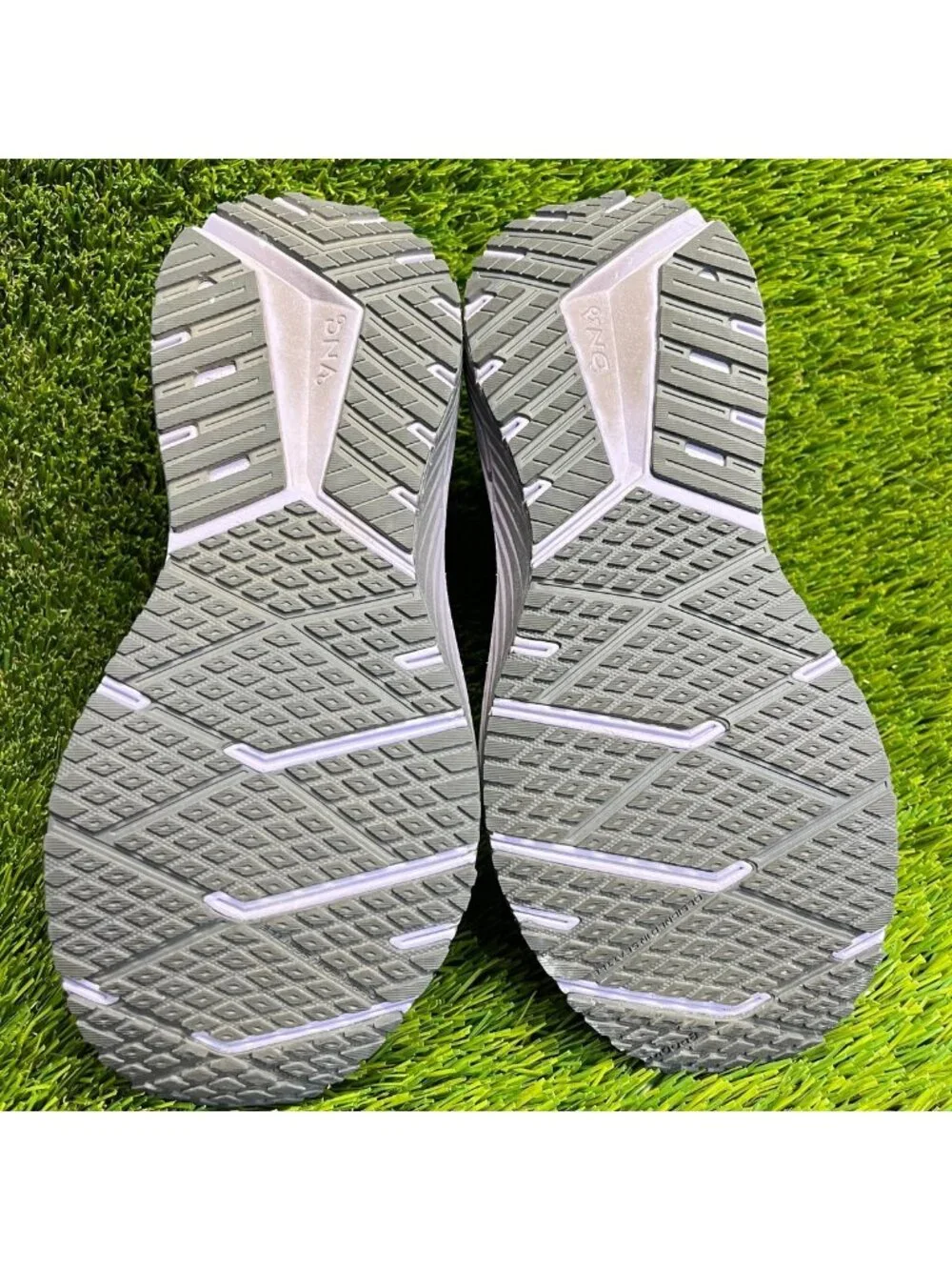 Brooks Revel 7 Womens Size 6 Gray Purple Athletic Running Walking Shoes Sneakers